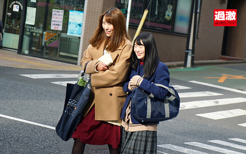 侵入者から娘を守るためアナルを差し出す母 なのになのに…娘も巻き込み最悪のケツ穴ガン開き親子4Pのサンプル画像3