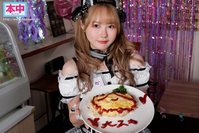 コンカフェで出会った推しの女の子とデリヘルでバッタリ遭遇！！ クズ彼氏持ちのデリヘル嬢を好きになってしまったので 来る日も来る日もおしゃべりしながらセックスして励まし上書き中出し 松本いちかのサンプル画像1