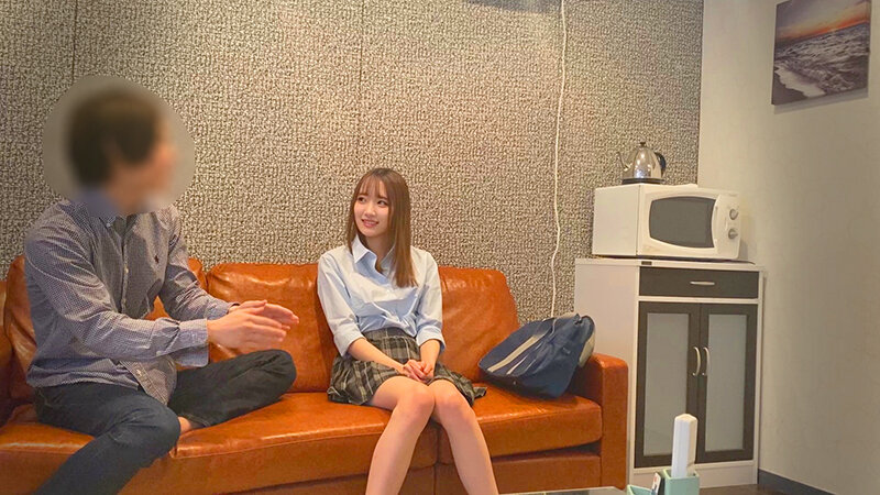 後輩・バ先の制服女子を部屋に連れ込みガチ口説き。SEXの一部始終を隠し撮りした329分。Vol.2のサンプル画像5